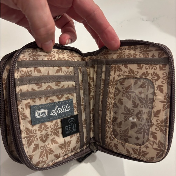 Lug Splits Compact RFID Quilted Wallet in Taupe - Picture 3 of 8